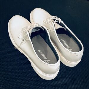 Bates Women's White Shoes- brand new